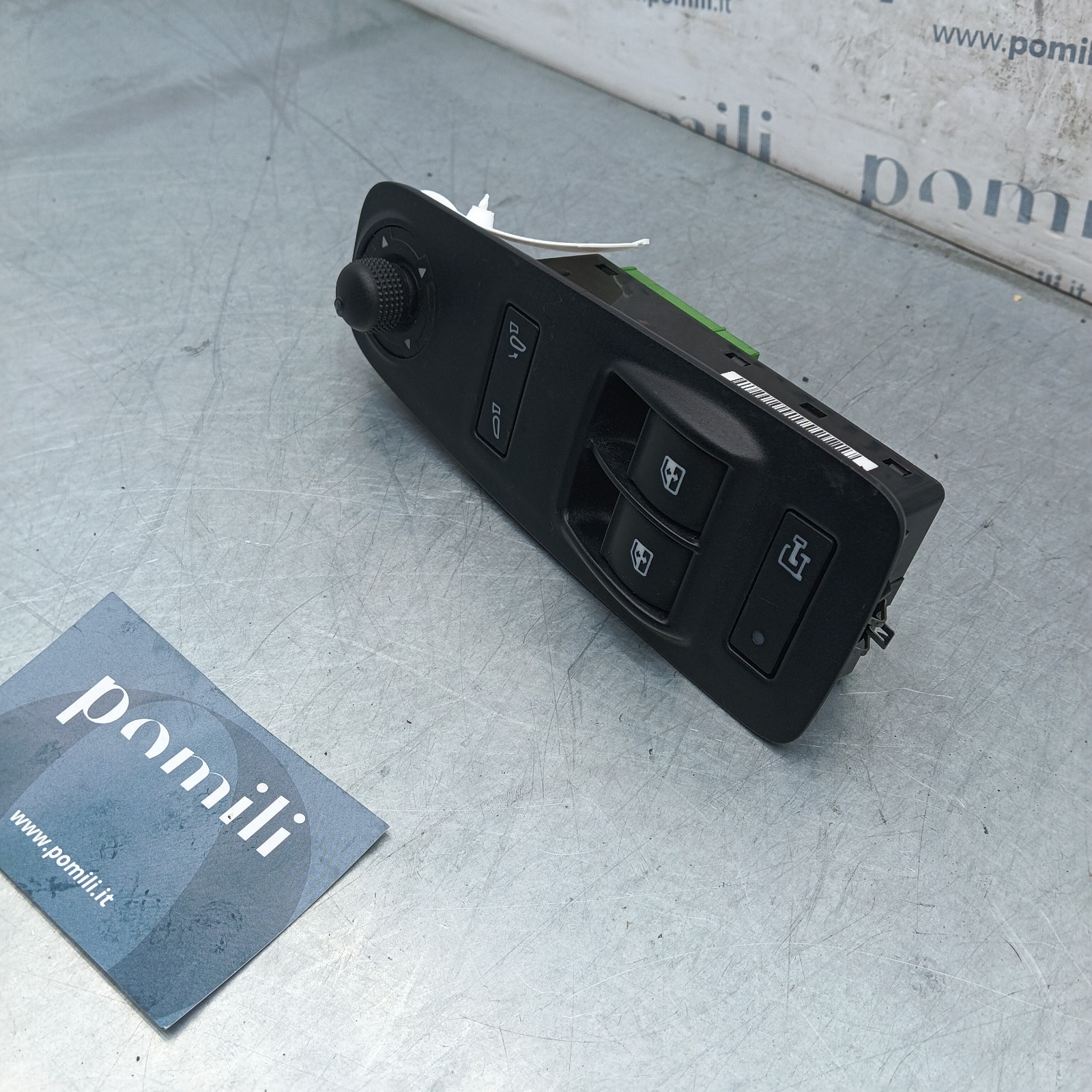 Pomili Rivestimenti interni Pulsantiera alzacristalli anteriore sinistra Fiat Ducato 07355329040 usata
