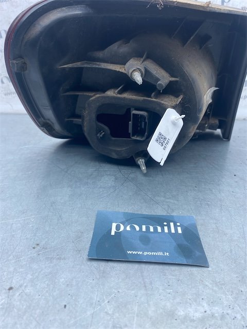 Pomili Fanaleria Volkswagen Golf Plus (5M) (01/05>04/09<) fanale posteriore esterno destro