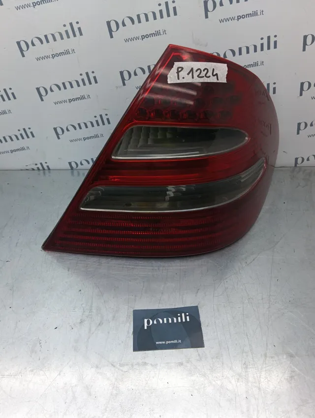 Pomili Fanaleria Fanale posteriore destro Mercedes-Benz Classe E W211 (2002-06) A2118200664 usato