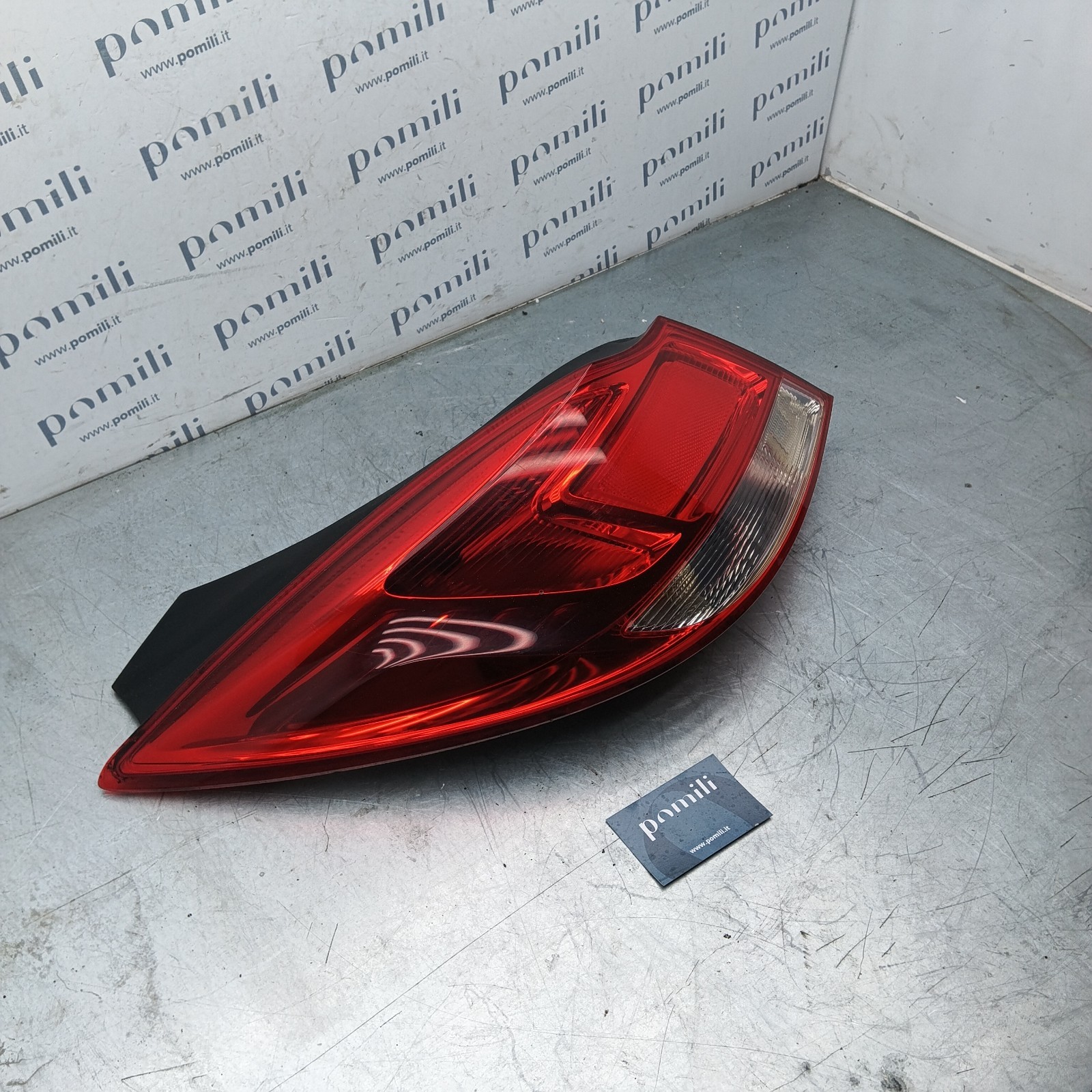 Pomili Fanaleria Opel Insignia A fanale posteriore sinistro usato