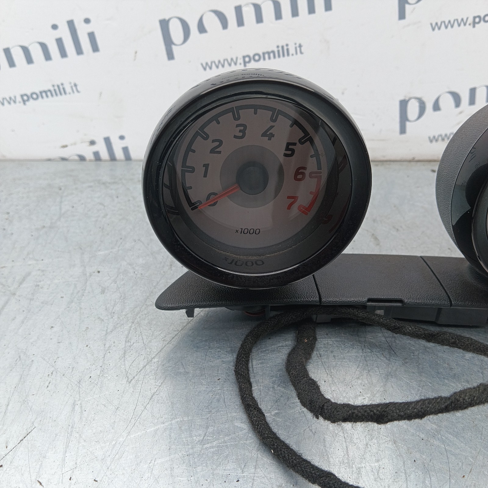 Pomili Rivestimenti interni Smart Fortwo 451 contagiri e orologio usato