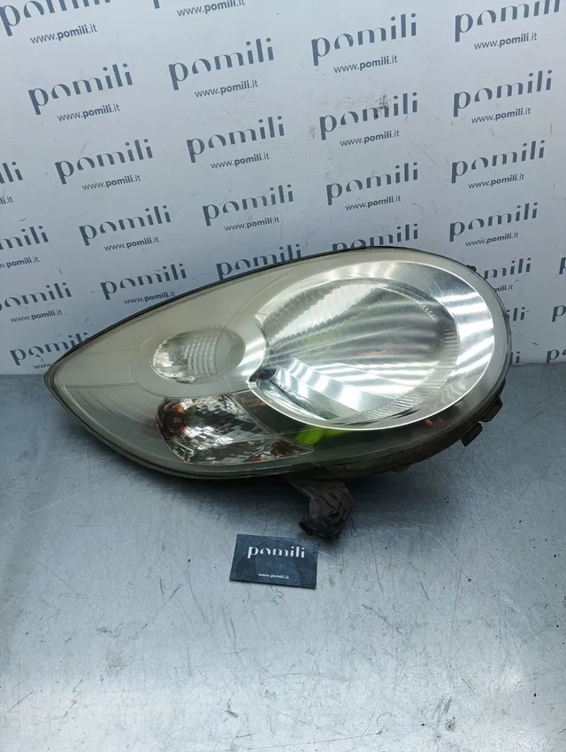 Pomili Fanaleria Faro anteriore destro Citroen C1 89092916 usato