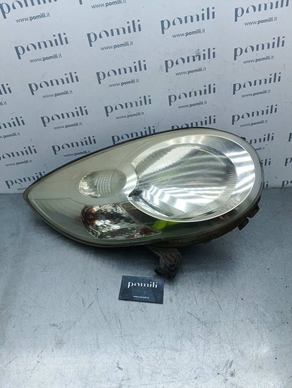 Pomili Fanaleria Faro anteriore destro Citroen C1 89092916 usato