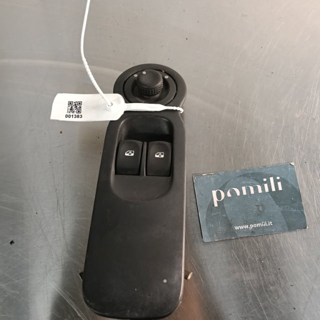Pomili Rivestimenti interni e parti interne Interruttore alzacristalli porta ant. SX Renault Modus 2a Serie (01/08>06/13<)