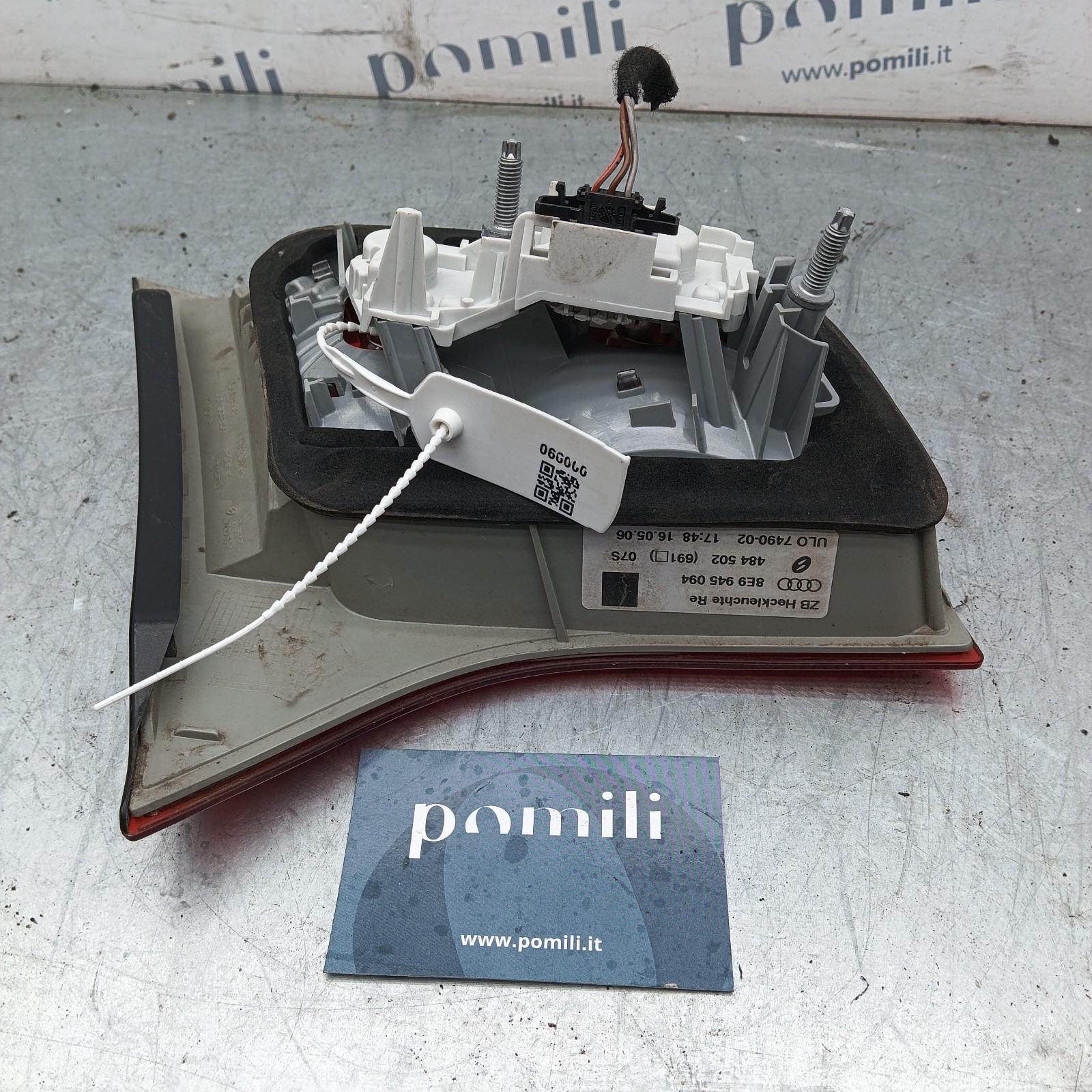 Pomili Fanaleria Audi A4 Avant B7/8ED fanale posteriore destro usato