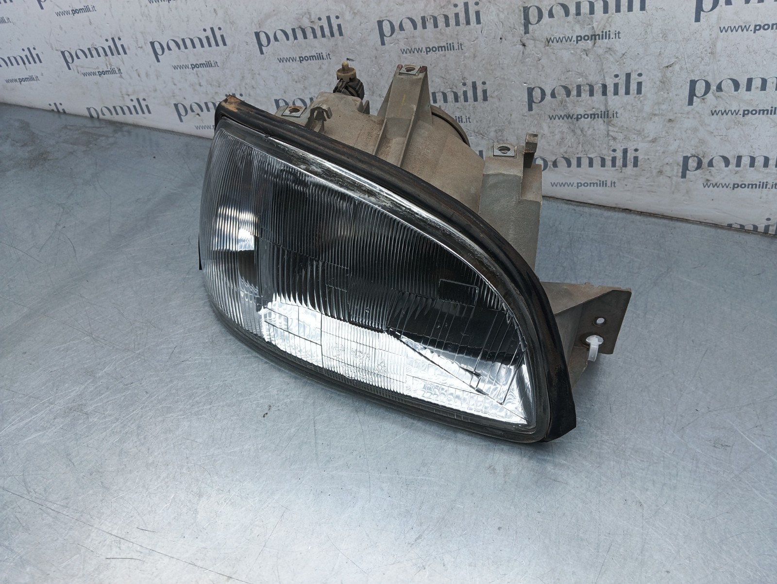 Pomili Fanaleria Faro anteriore destro Renault Clio I 551-1123R usato