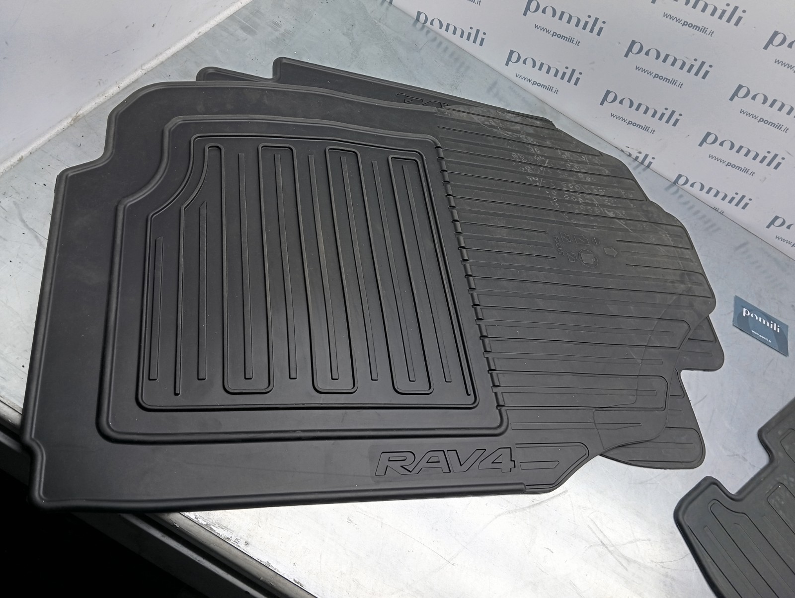 Pomili Rivestimenti interni e parti interne Toyota RAV4 tappetini in gomma PZ49L-X035A-RJ