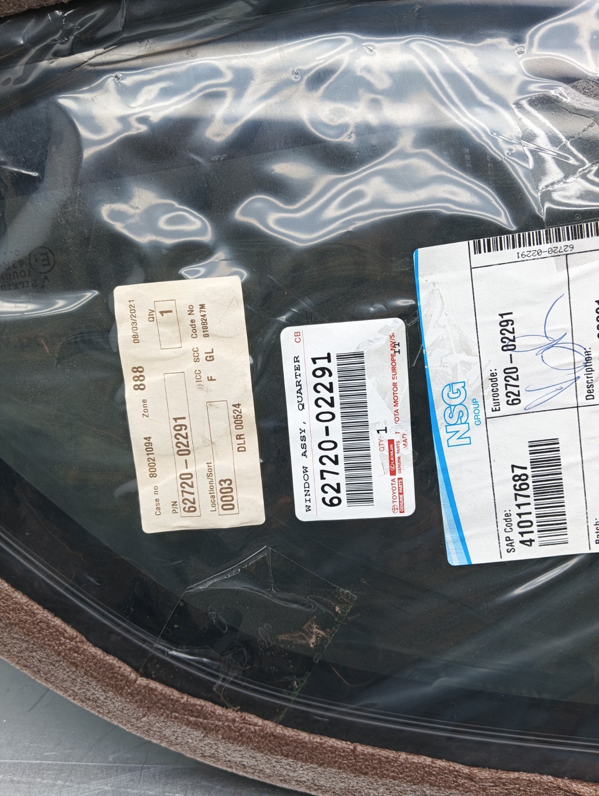 Pomili Cristalli Toyota Corolla vetro laterale 62720-02291 nuovo