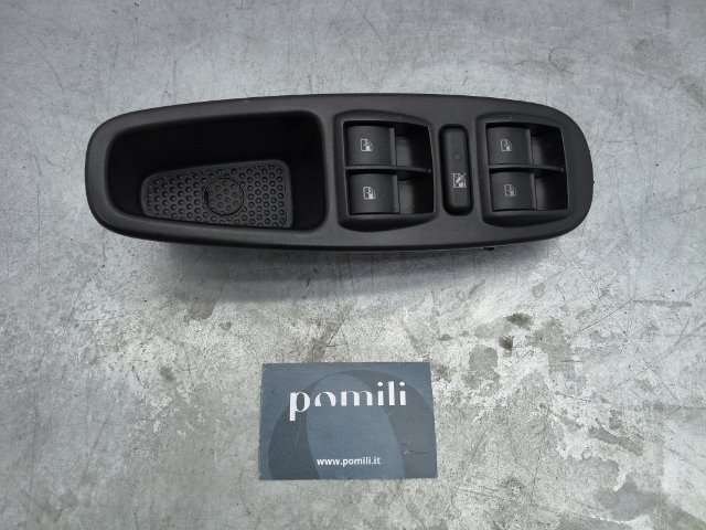 Pomili Rivestimenti interni e parti interne Fiat 500L blocco comandi alzacristalli