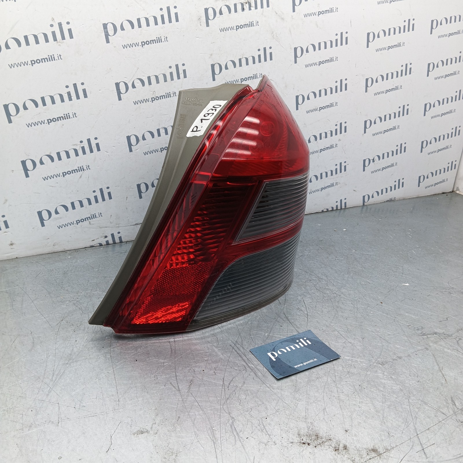Pomili Fanaleria fanale posteriore Toyota Yaris II destro LED usato