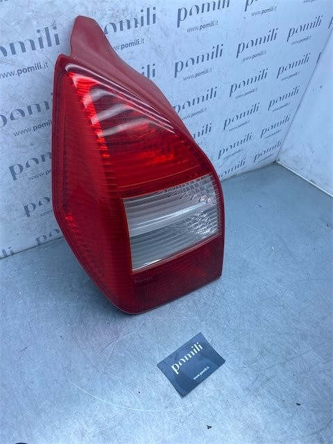 Pomili Fanaleria Fanale posteriore sinistro Citroen C2 09/03-01/10 usato