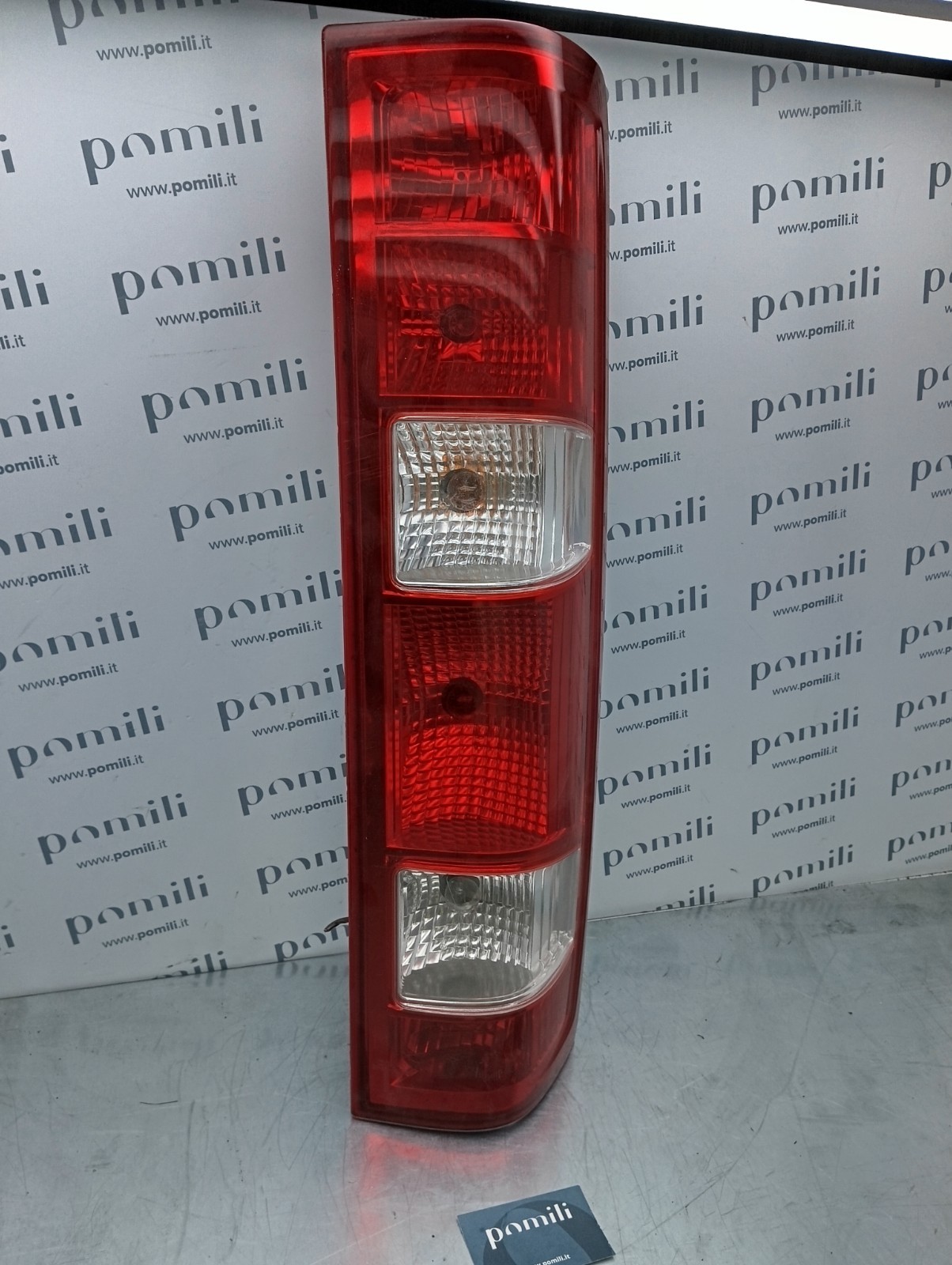Pomili Fanaleria Fanale posteriore destro Iveco Daily IV 08-663-1906R-R usato