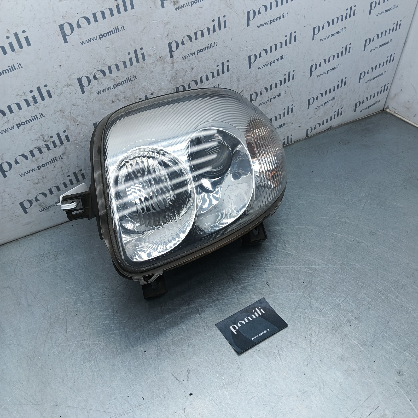 Pomili Fanaleria Faro anteriore Renault Clio II 085511136L sinistro usato