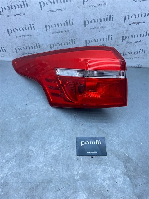 Pomili Fanaleria Ford Focus CEW fanale posteriore sinistro esterno