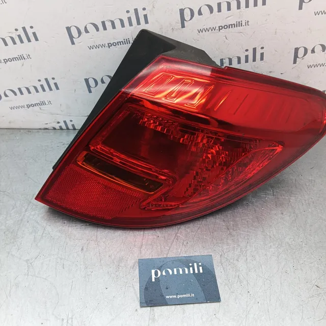 Pomili Fanaleria fanale posteriore Opel Meriva B destro usato