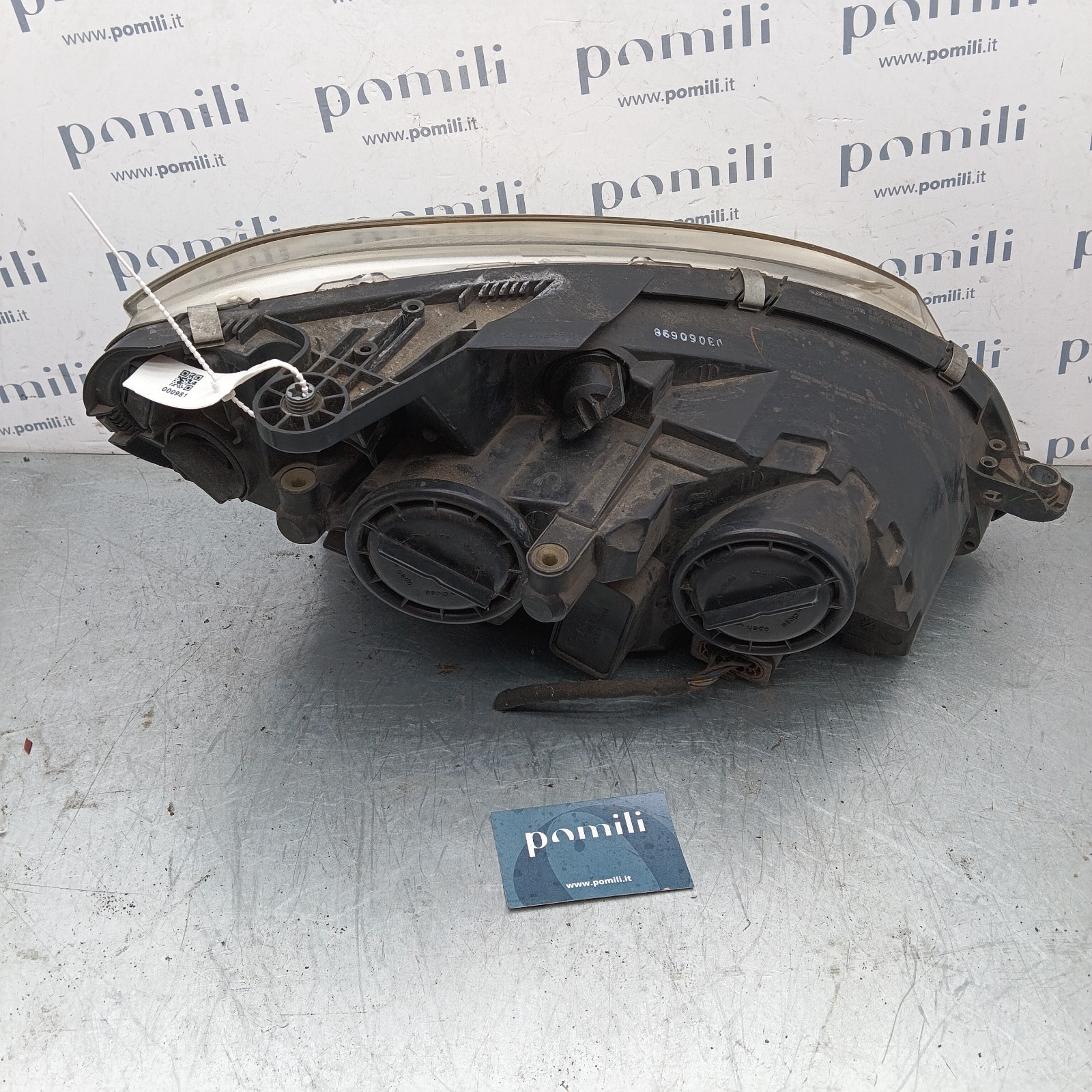 Pomili Fanaleria Mercedes-Benz Classe C W204 faro anteriore sinistro usato