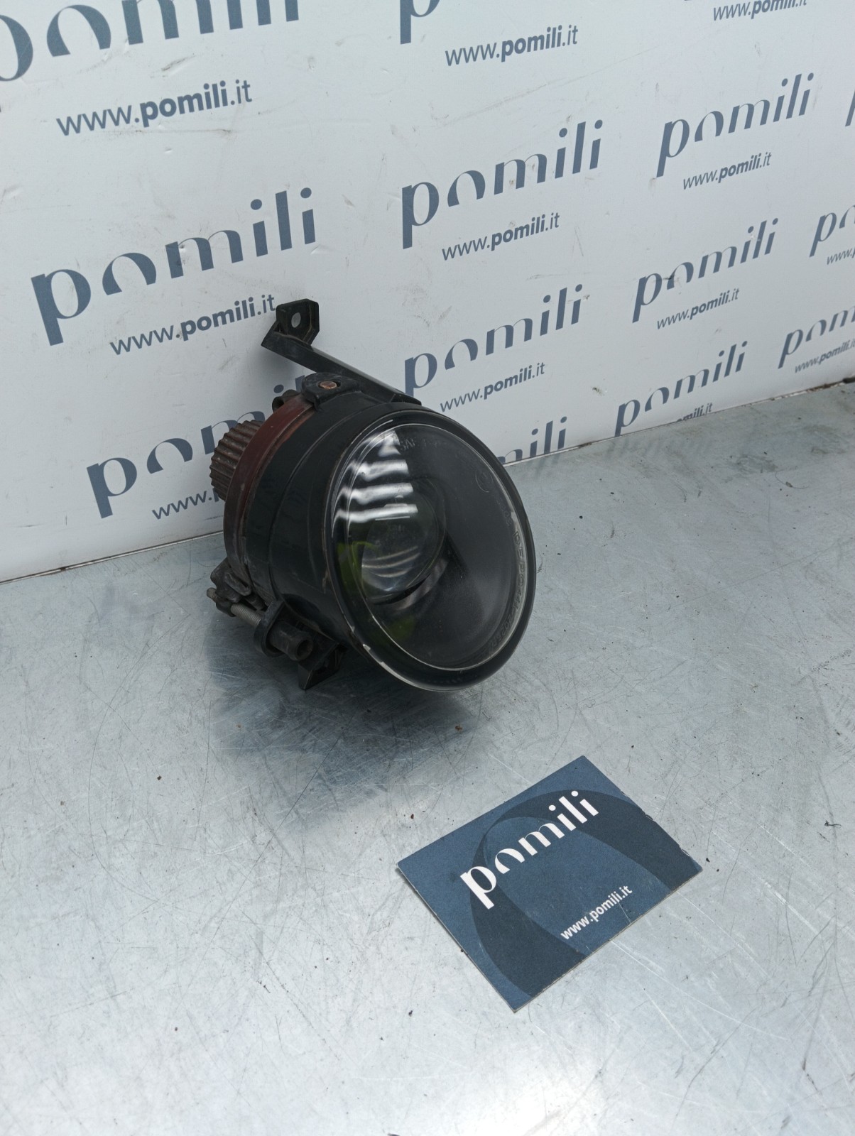 Pomili Fanaleria Volkswagen Golf V fendinebbia anteriore destro usato