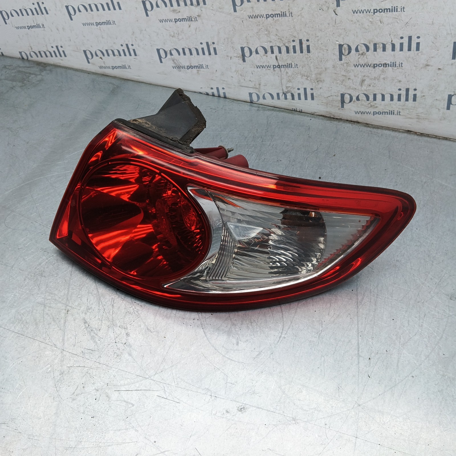 Pomili Fanaleria Hyundai Santa Fe II fanale posteriore destro usato