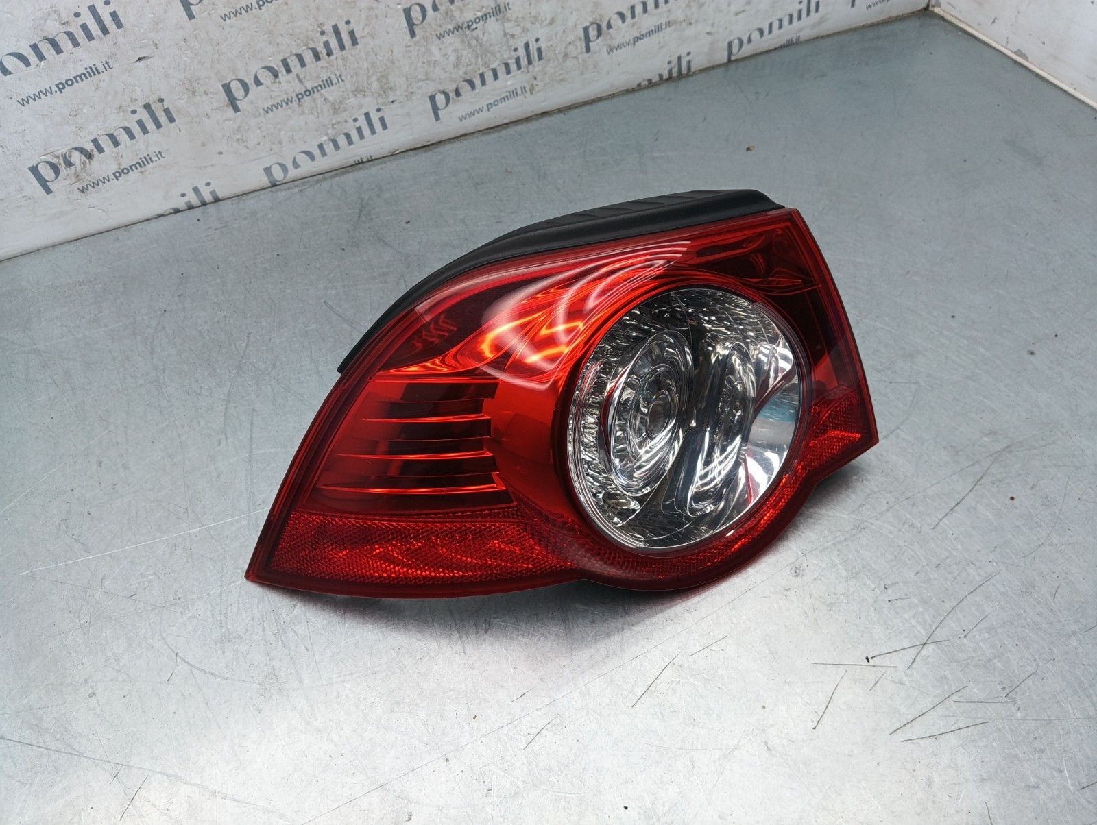 Pomili Fanaleria Volkswagen Eos fanale posteriore sinistro a LED 1Q0945257A usato