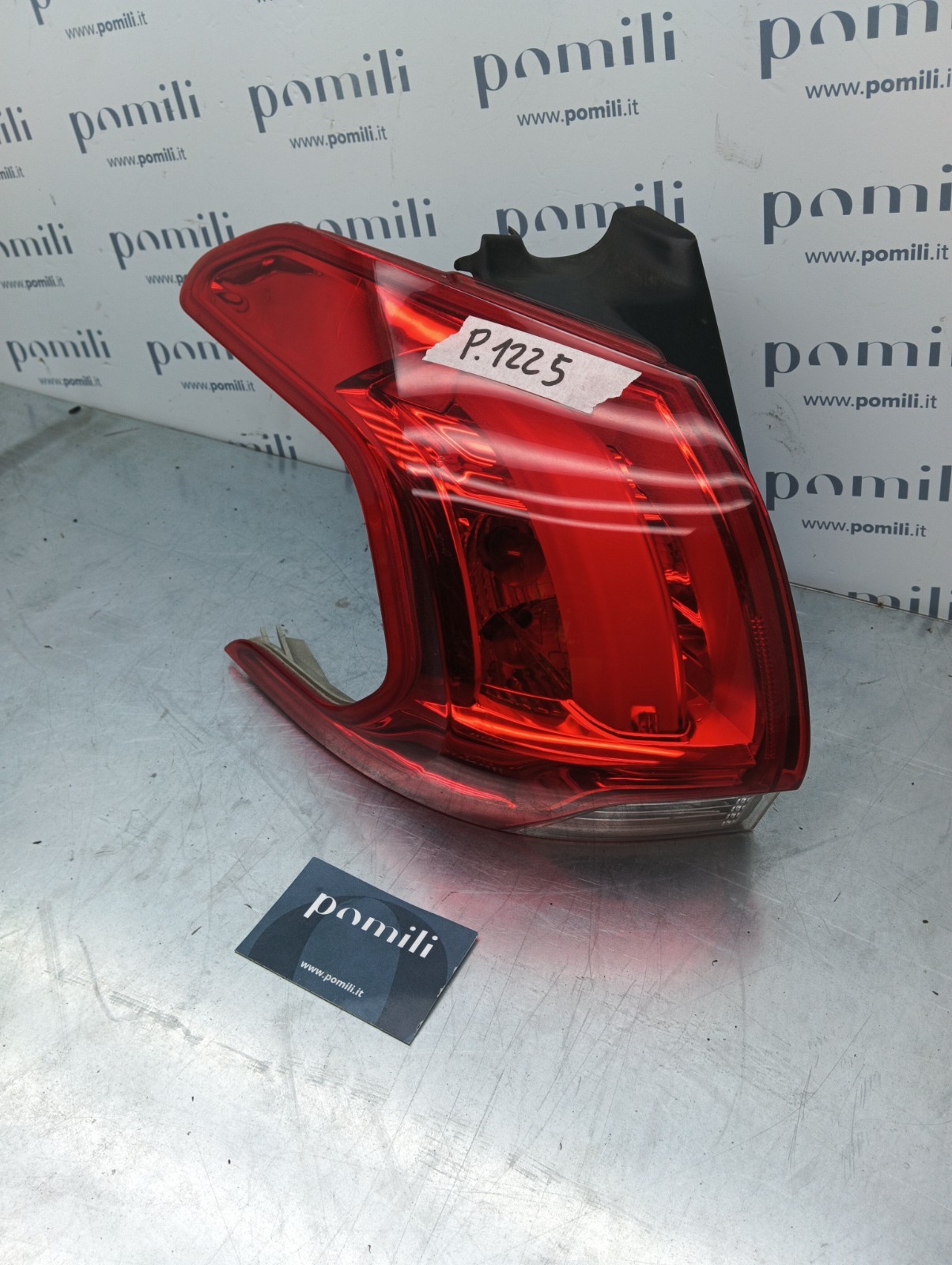 Pomili Fanaleria Peugeot 2008 9678074280 fanale posteriore sinistro usato
