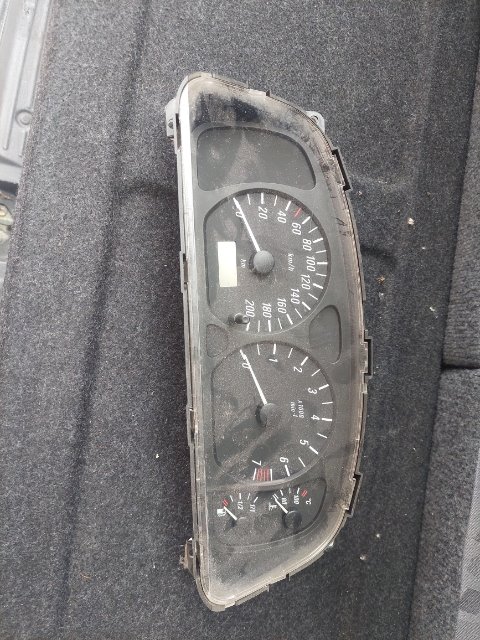 Pomili Rivestimenti interni e parti interne Opel Agila H00 quadro strumenti completo