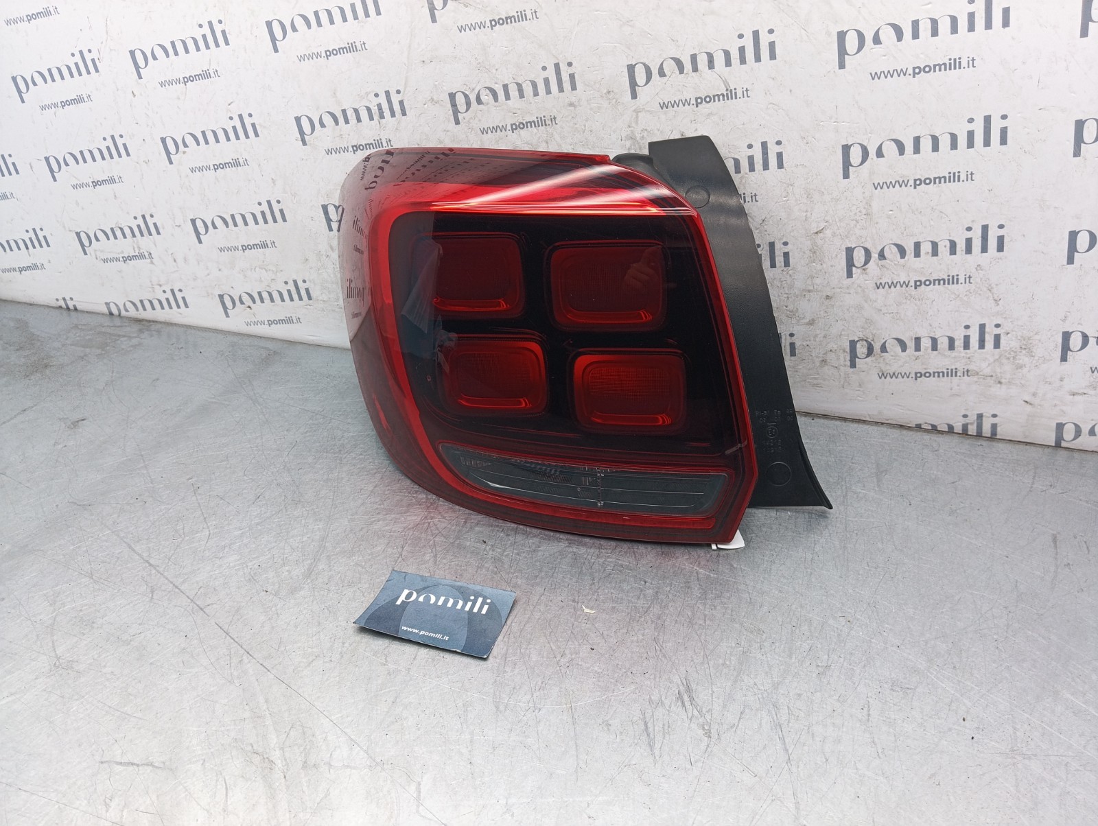 Pomili Fanaleria Dacia Sandero II fanale posteriore sinistro usato