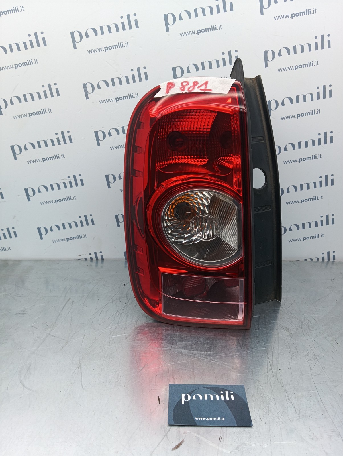 Pomili Fanaleria Fanale posteriore sinistro Dacia Duster 26210102 usato