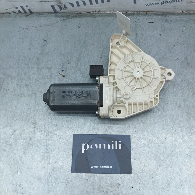 Pomili Rivestimenti interni e parti interne Motorino alzacristalli ant. dx. Volkswagen Passat B8 motorino destro