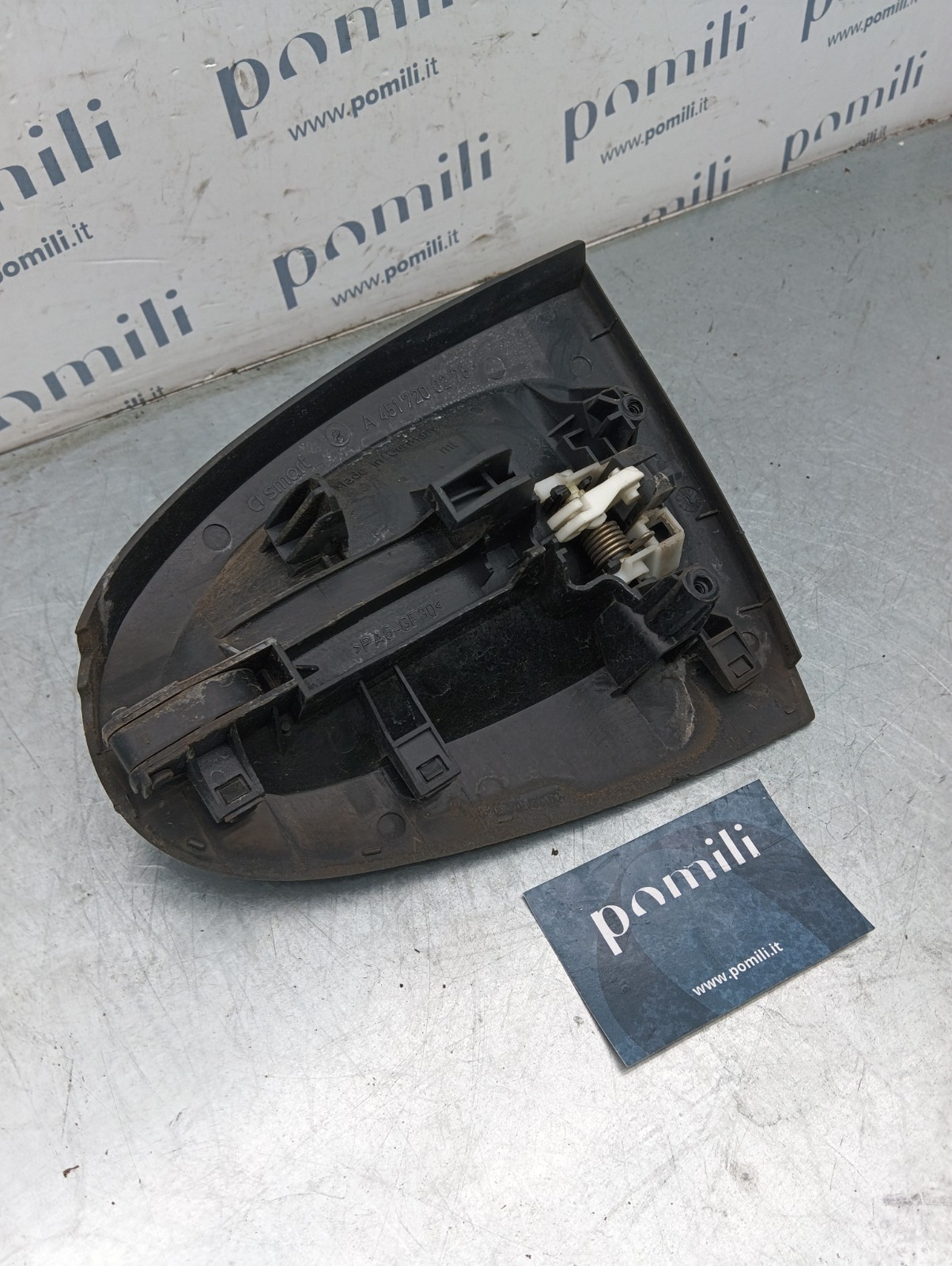 Pomili Lamierati esterni Maniglia esterna anteriore destra Smart Fortwo 451 A4517200275 usata