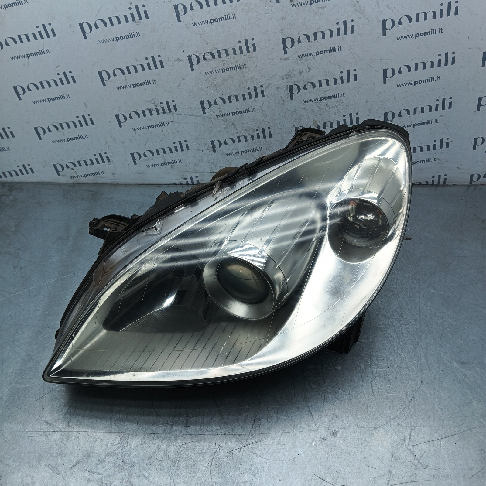 Pomili Fanaleria Faro anteriore sinistro Mercedes Classe B W245 A1698201761 usato