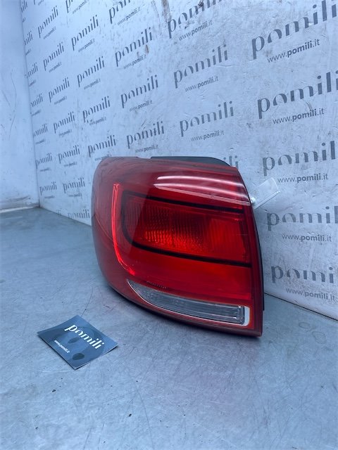 Pomili Fanaleria Kia Sportage 3a serie fanale posteriore esterno sinistro