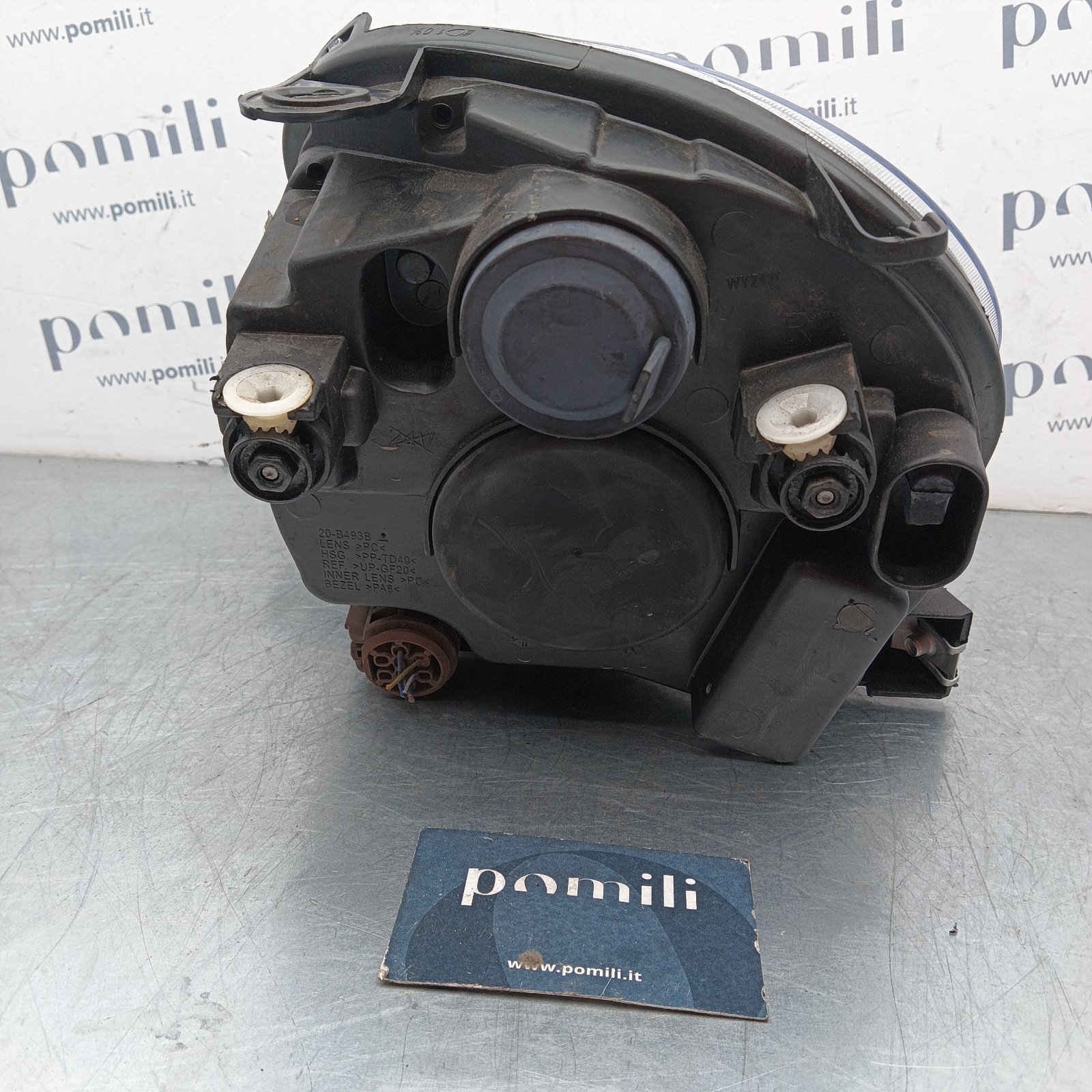 Pomili Fanaleria Faro anteriore destro Fiat 500 51787491 usato