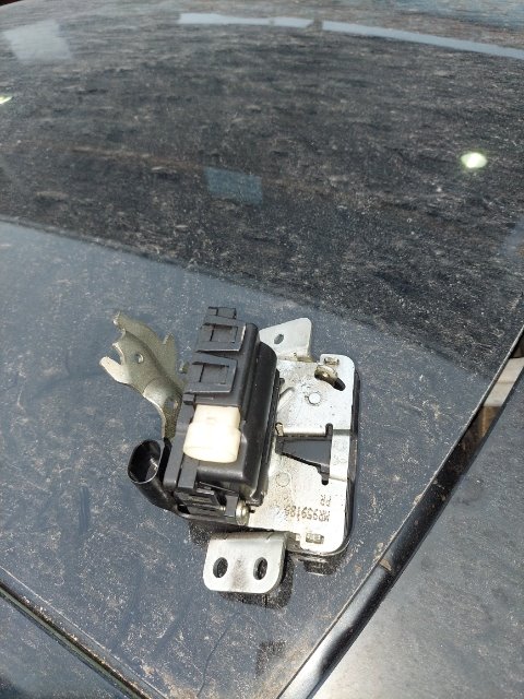 Pomili Lamierati esterni Serratura portello posteriore Smart Forfour W454