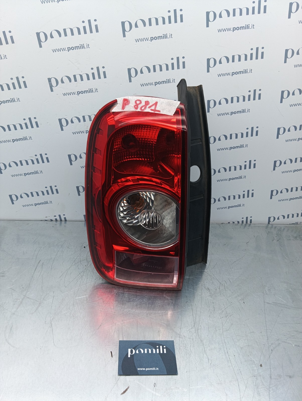 Pomili Fanaleria Fanale posteriore sinistro Dacia Duster 26210102 usato