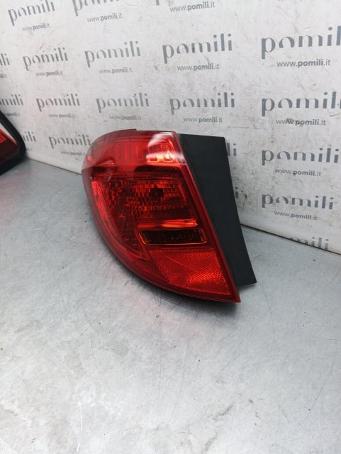 Pomili Fanaleria Fanale posteriore parte est. SX OPEL MERIVA (S10) (04/10>) fanale usato