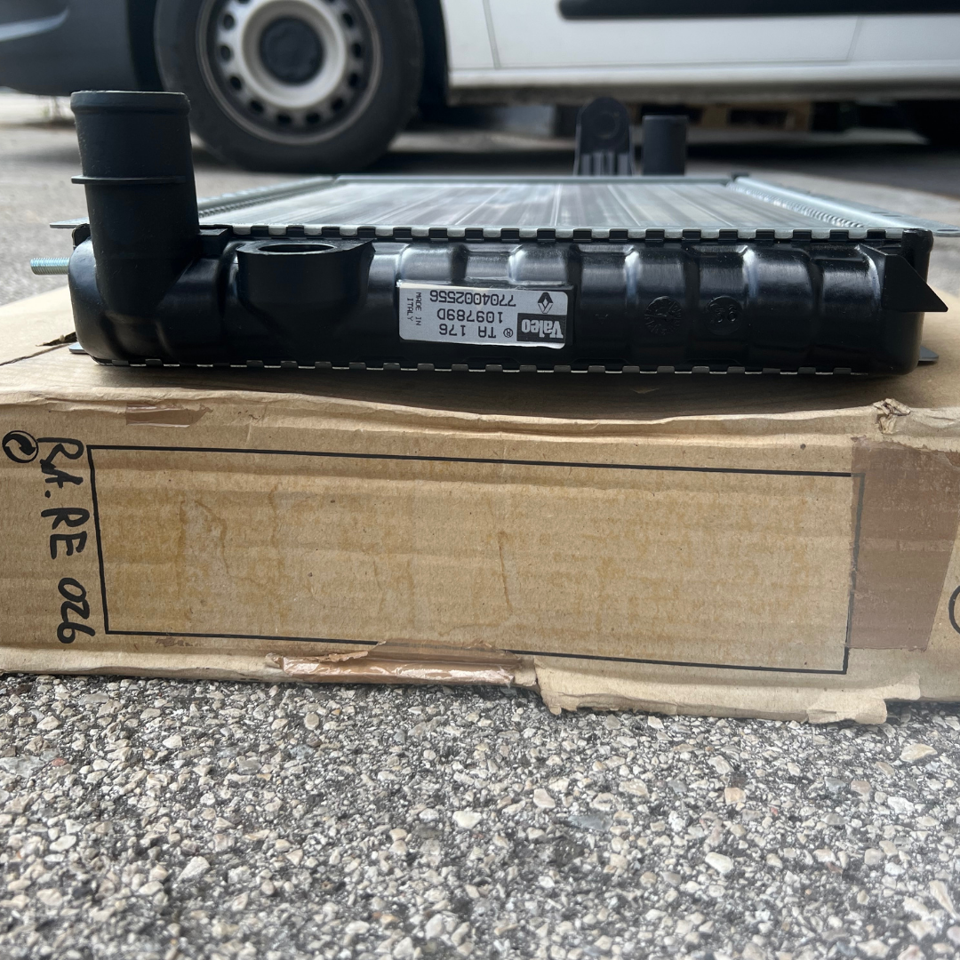 Valeo Radiatori 883282 Renault 5 radiatore motore