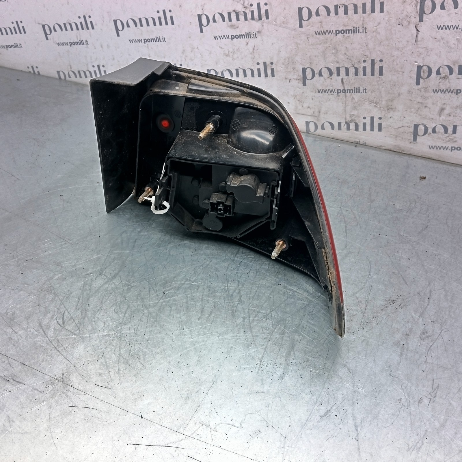 Pomili Fanaleria Fanale posteriore Saab 900 II Cabrio sinistro usato