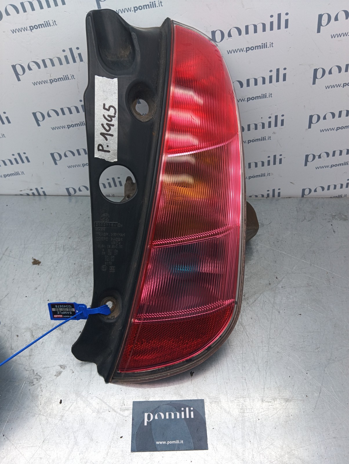 Pomili Fanaleria Lancia Y 1° serie fanale posteriore destro usato
