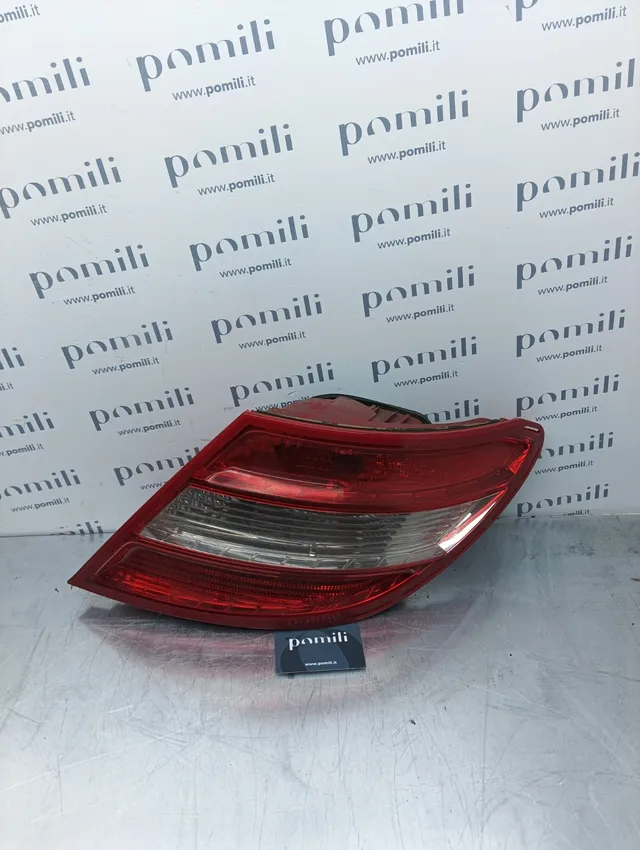 Pomili Fanaleria Mercedes Classe C300 fanale posteriore destro 2048200264R