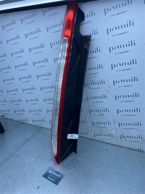 Pomili Fanaleria Ford Focus CB4 fanale posteriore sinistro