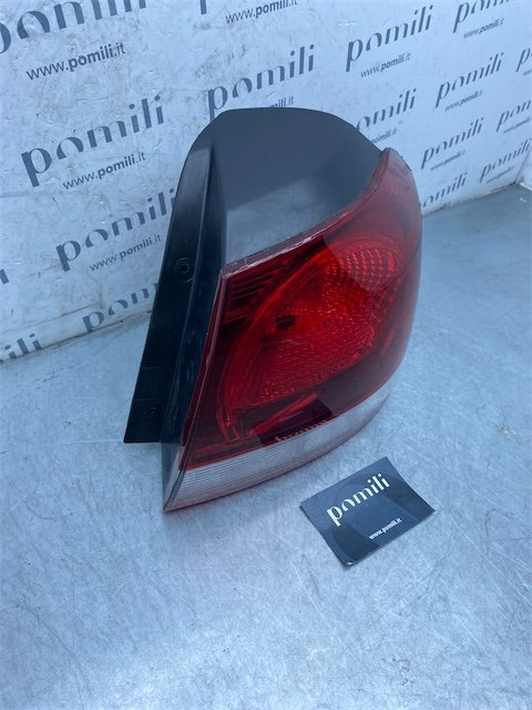 Pomili Fanaleria Volkswagen Golf 5K/AJ fanale posteriore esterno destro