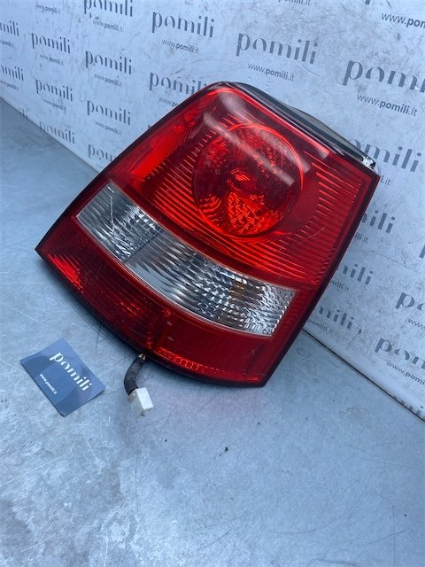 Pomili Fanaleria Kia Sorento 1ª serie fanale posteriore destro