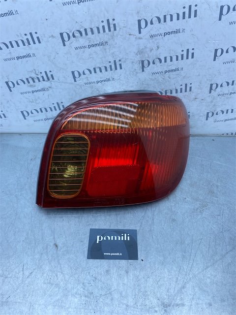 Pomili Fanaleria Toyota Yaris fanale posteriore destro