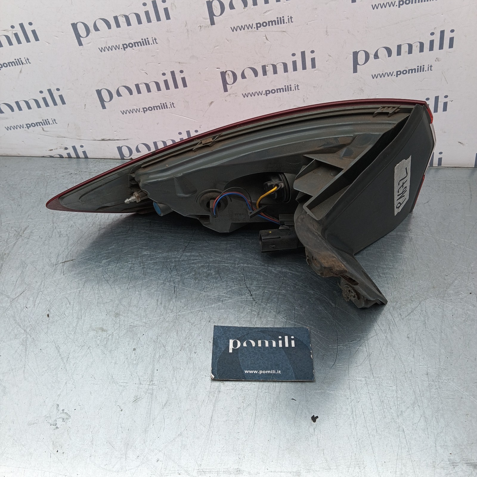 Pomili Fanaleria fanale posteriore Ford Mondeo Turnier 21050203 destro