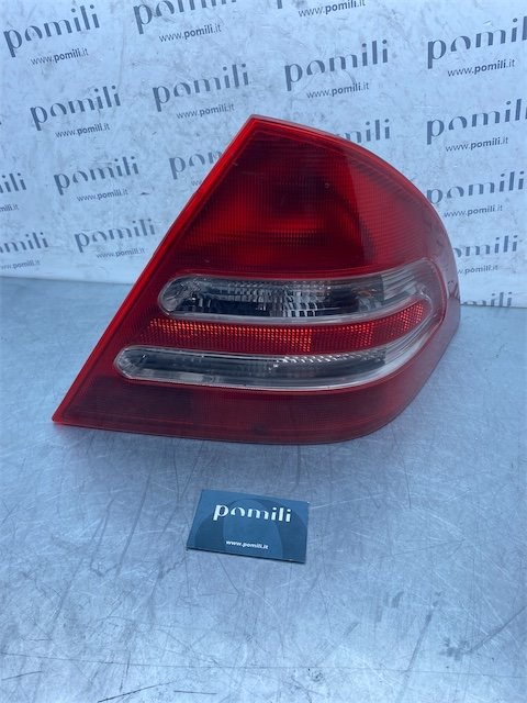 Pomili Fanaleria Classe C W/S203 fanale posteriore destro