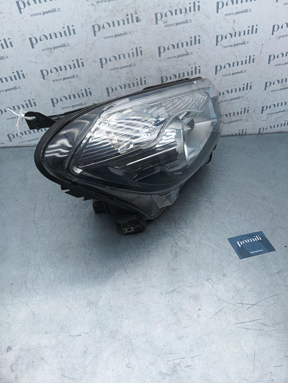 Pomili Fanaleria Nissan Qashqai 2° Serie 005640 faro anteriore destro usato