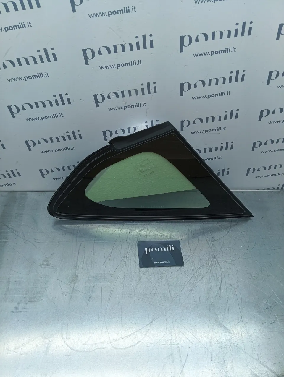 Pomili Cristalli Vetro laterale Toyota Corolla Auris destro fisso 62110-12010