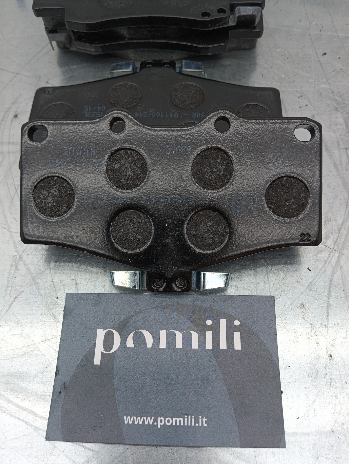 Pomili Freni e ricambi Toyota Hilux 04465-YZZDH kit pastiglie freni
