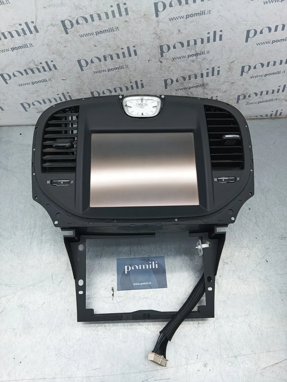 Pomili Climatizzazione Lancia Thema 05064632AH display centrale usato