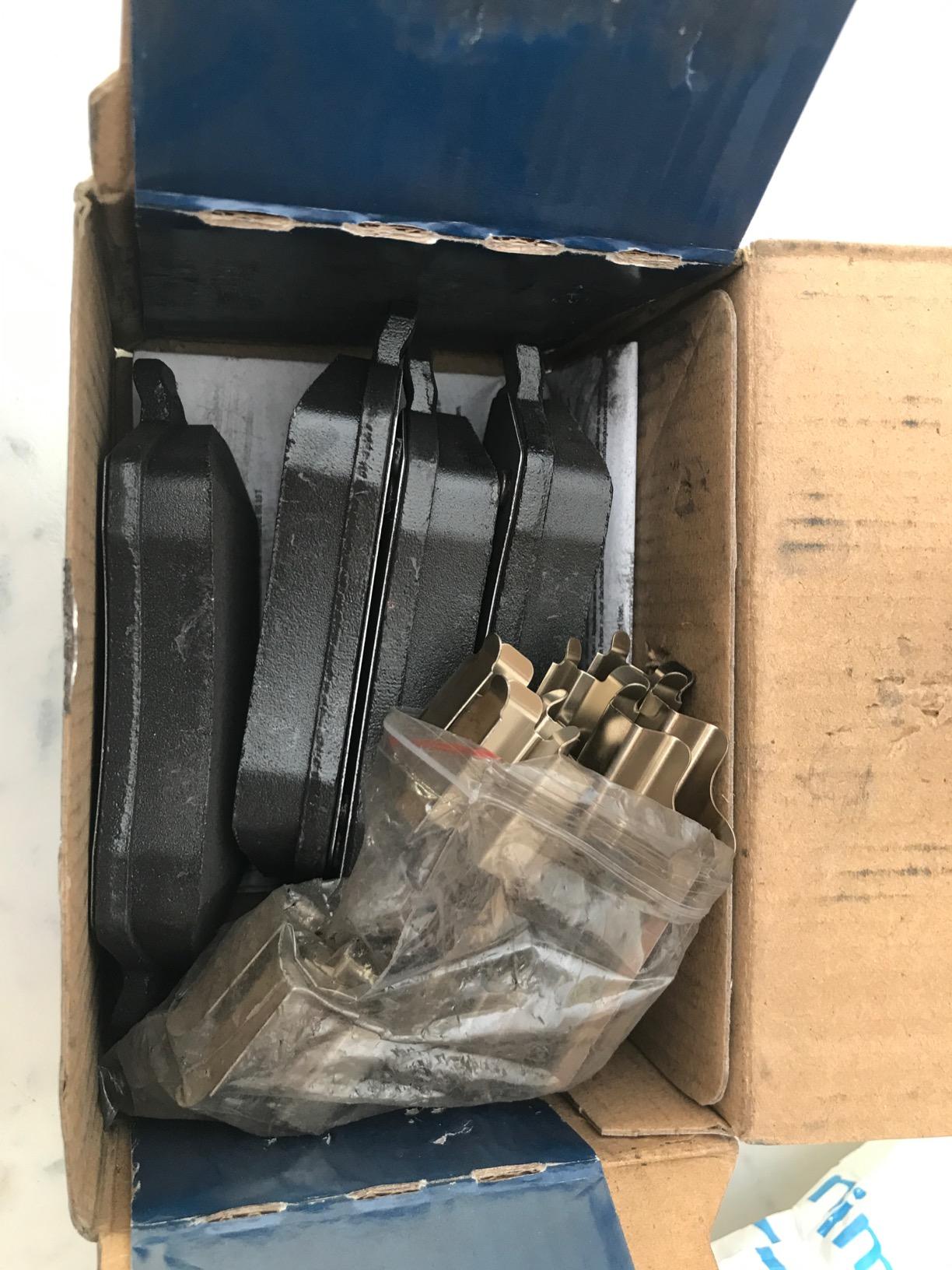 Bosch Sistema frenante 0986494592 pastiglie freno con accessori